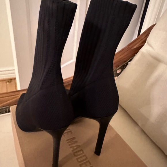 Steve Madden Discreet Stiletto Bootie - Picture 6 of 9